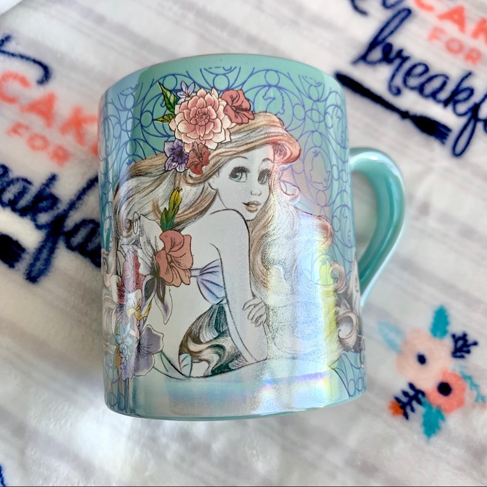 LAST 1! 🧜🏻‍♀️ Disney’s Ariel Mug 🧜🏻‍♀️ - Picture 3 of 10